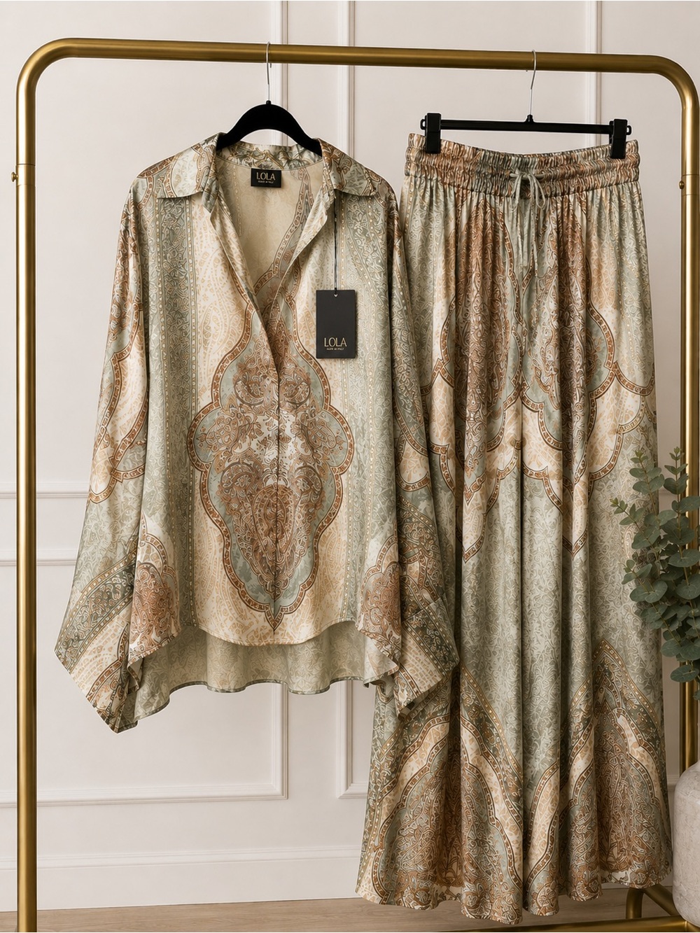 LOLA SILK MADE IN ITALY SET - Blouse & Pants NWT Retails $400